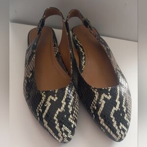 Vionic Jade Flat Slingback Boa  pointed-toe flat Shoes  snake print design. 